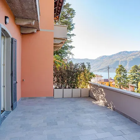 View With Pool, Garden And Parking *