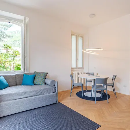 Guesthost - Lakeview With Pool, Garden & Parking