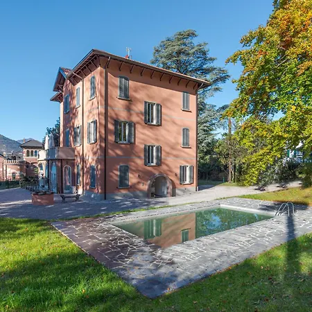 View With Pool, Garden And Parking * Lierna
