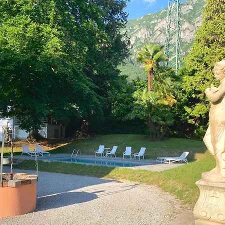 View With Pool, Garden And Parking Lierna