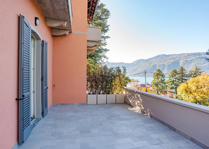 Guesthost - Lakeview With Pool, Garden & Parking *